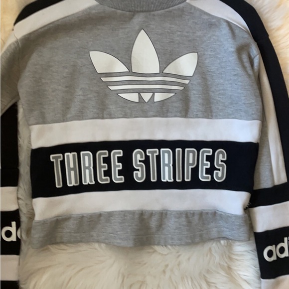 ADIDAS ORIGINALS THREE STRIPES SWEATSHIRT - Picture 5 of 6